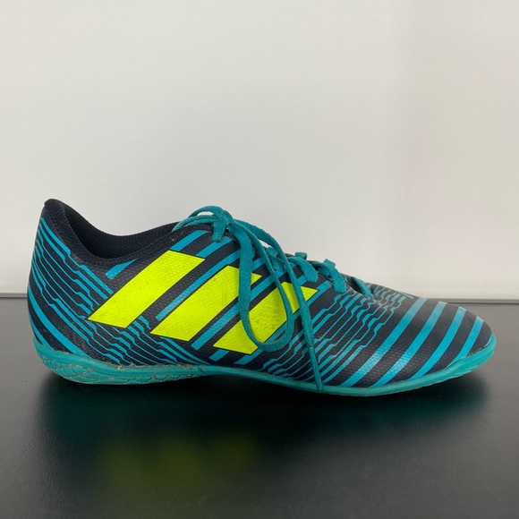 Adidas Nemeziz Size 5 Mens/ Kids Athletic Indoor Soccer Shoes - Picture 5 of 10